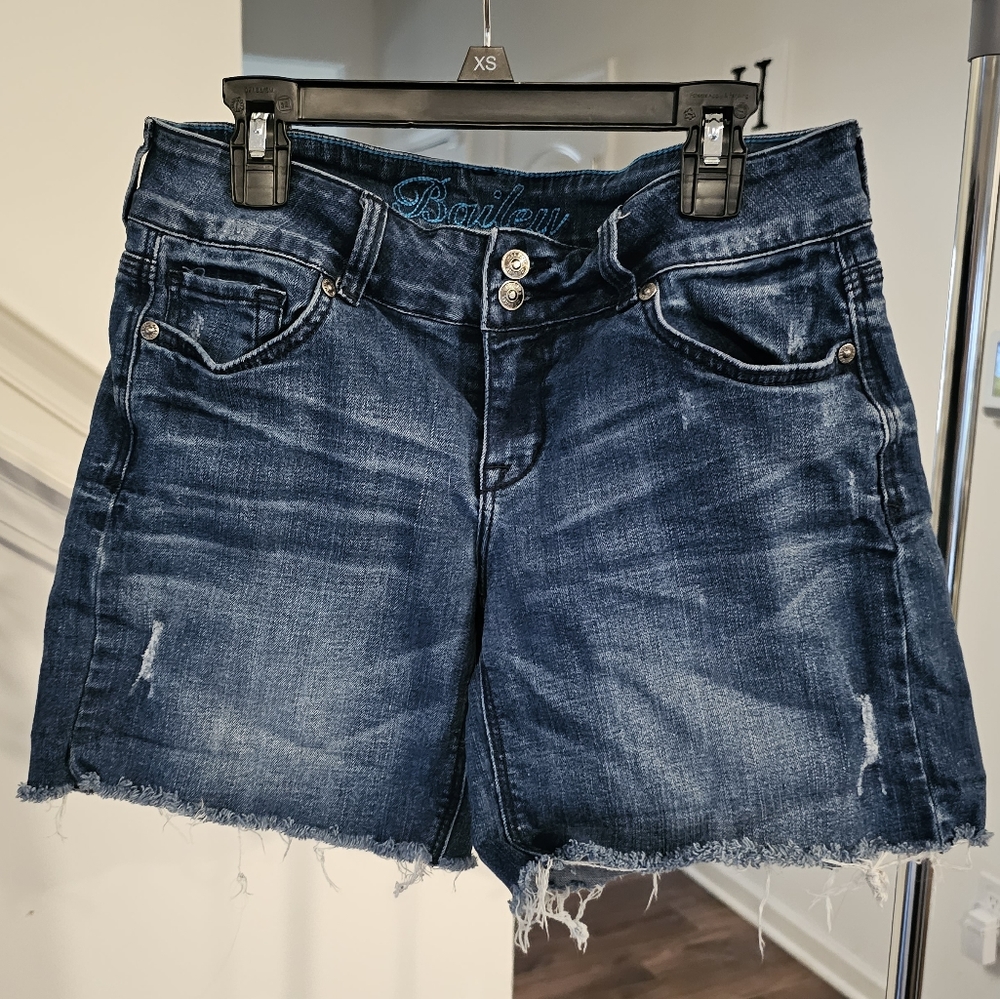 Delia's Bailey distressed denim shorts